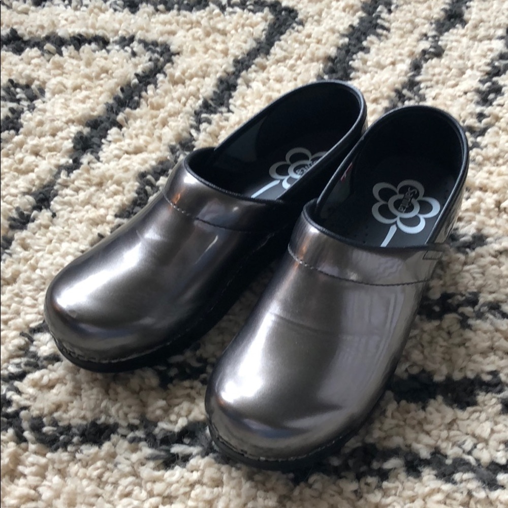 Sanita clog